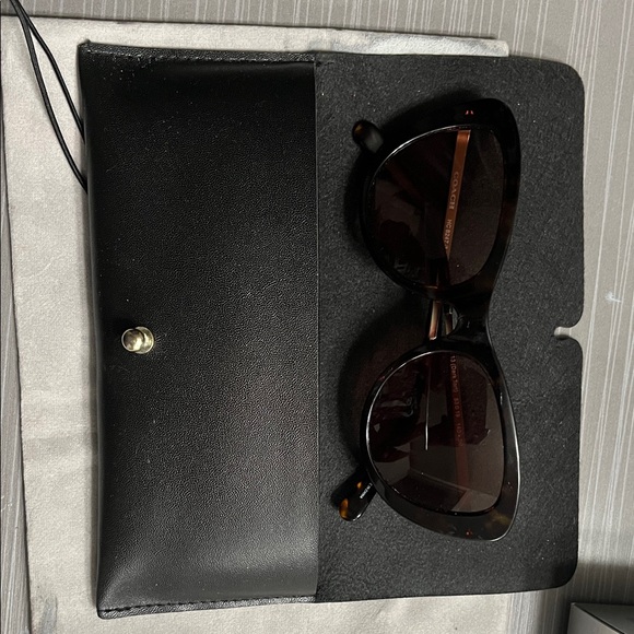 Coach dark tort Sunglasses - Picture 1 of 5